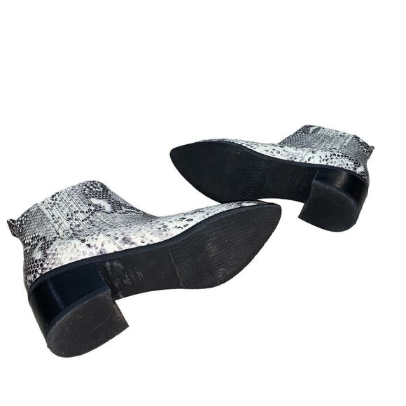 Blondo Women's Size 7.5 Waterproof Noa Ankle Bootie Leather Black Snake Print - Picture 8 of 8